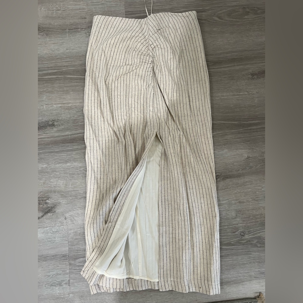 VICI- linen set - Picture 8 of 8